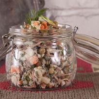 Салат Оливье с говядиной