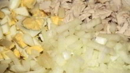 Рецепт салата оливье с икрой