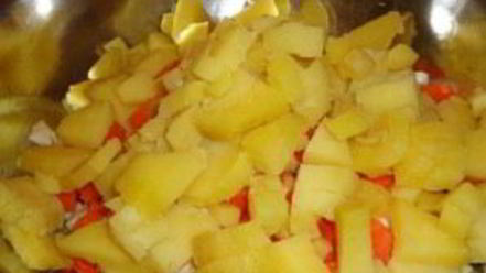 Рецепт салата оливье с кальмарами