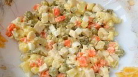 Рецепт салата оливье с кальмарами