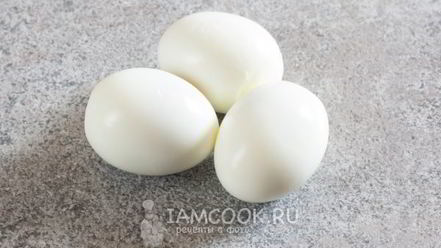 Рецепт салата оливье с колбасой и свежим огурцом