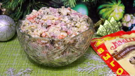 Рецепт салата оливье с ветчиной