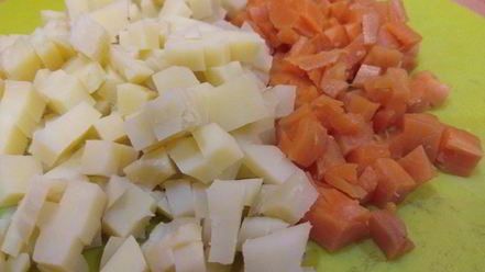 Рецепт салата оливье в майонезном блинчике