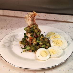 Рецепт Вегетарианского оливье с сельдереем и горчичным соусом