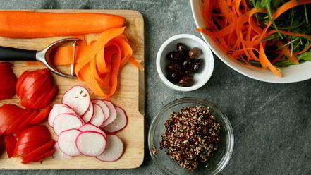 Рецепт овощного салата с киноа