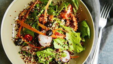 Рецепт овощного салата с киноа