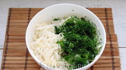 Рецепт салата из дайкона со сметаной