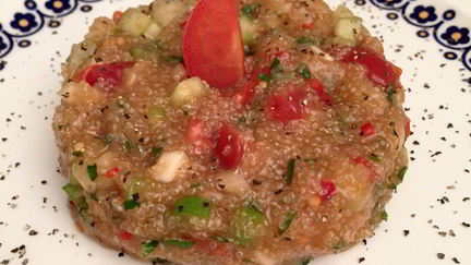 Рецепт Салата из киноа со свежими овощами