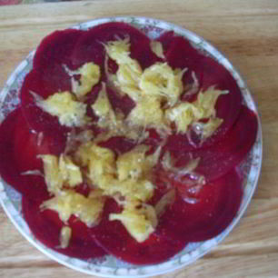 Рецепт Салата из молодой свеклы с апельсинами