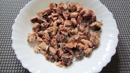 Рецепт салата из морской капусты с яйцом