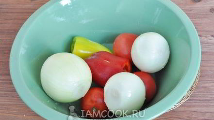 Рецепт салата из патиссонов на зиму