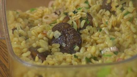 Рецепт салата из пшеницы с грибами