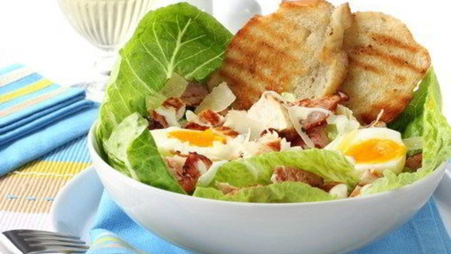 Рецепт салата из телятины с яйцами и эндивием