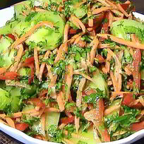 Рецепт Салата из зеленых помидор с морковью по-корейски