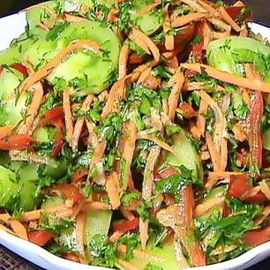 Рецепт Салата из зеленых помидор с морковью по-корейски