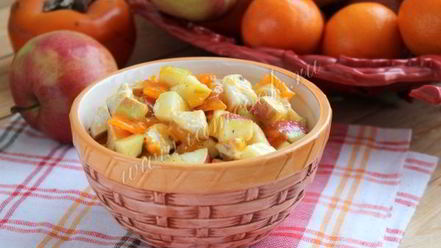 Рецепт салата куриного с хурмой и яблоками