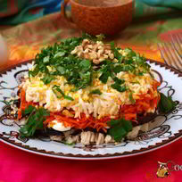 Салат Марсель с курицей и черносливом