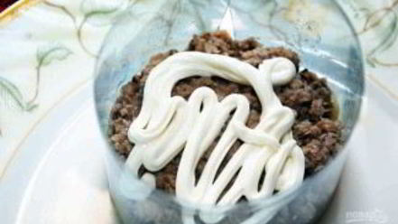 Рецепт мимозы с консервой