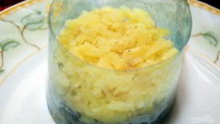 Рецепт мимозы с консервой