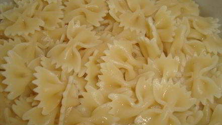 Рецепт грибов в сливочном соусе под шубой из фарфалле