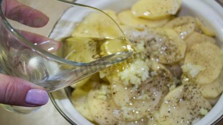 Рецепт картошки под шубой в духовке