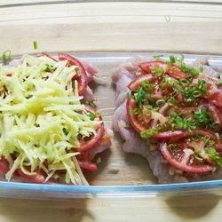 Рецепт Куриной грудки под шубой из грибов и картофеля