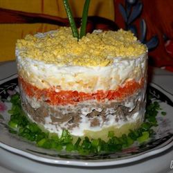 Рецепт Салата слоеного Печень под шубой