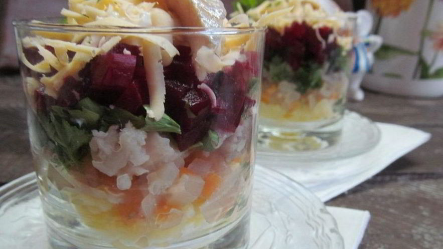 Рецепт селедки под шубой с маринованным луком