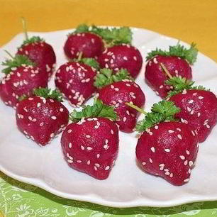 Рецепт Селедки под шубой в виде клубники