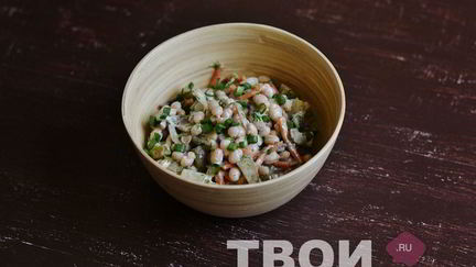 Рецепт Салата с фасолью и грибами