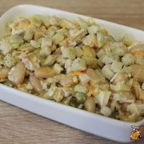 Рецепт Салата с курицей и фасолью Сытный