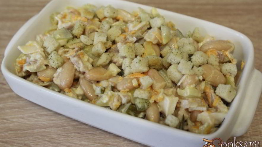 Рецепт салата с курицей и фасолью сытный
