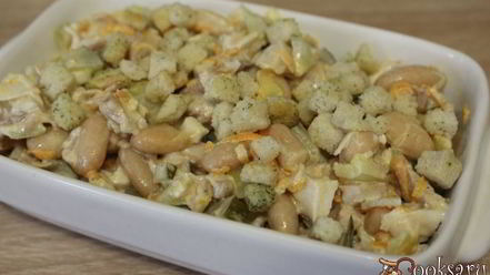 Рецепт салата с курицей и фасолью сытный