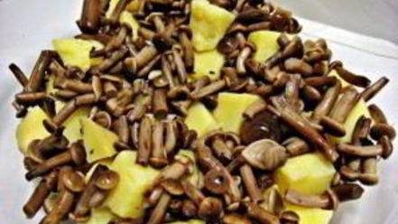 Рецепт салата с квашеной капустой