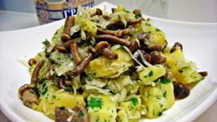 Рецепт салата с квашеной капустой