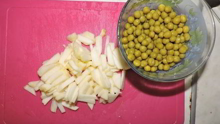 Рецепт салата с морепродуктами и лимонно-горчичным соусом