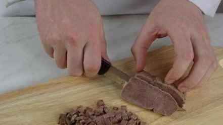 Рецепт салата с мясом и грецкими орехами