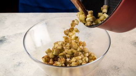 Рецепт салата с нутом, баклажанами и фетой