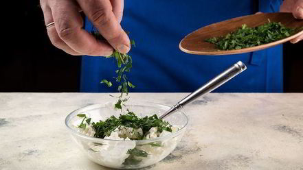 Рецепт салата с нутом, баклажанами и фетой