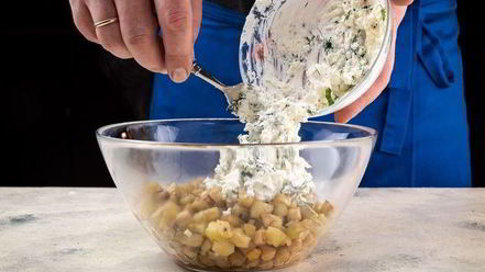 Рецепт салата с нутом, баклажанами и фетой