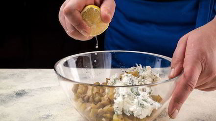 Рецепт салата с нутом, баклажанами и фетой