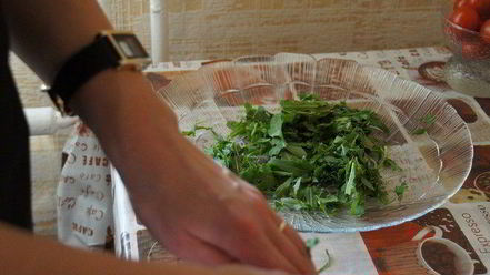 Рецепт салата с руколой и лососем