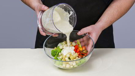 Рецепт салата цезарь с курицей и беконом