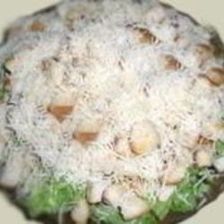 Рецепт Салата Цезарь с курицей и домашними сухариками