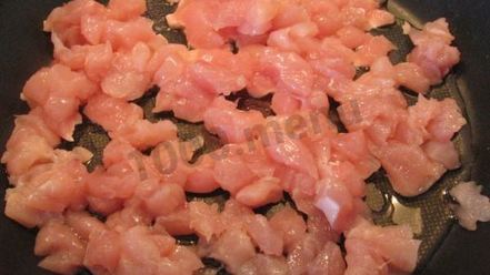 Рецепт салата цезарь с курицей и домашними сухариками