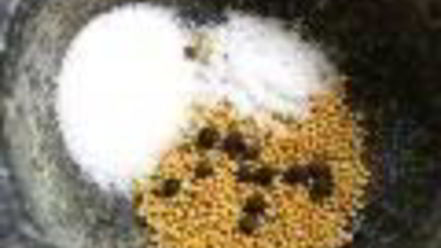 Рецепт салата цезарь с маринованной курицей