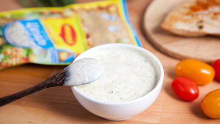 Рецепт шашлыка из куриной грудки под соусом цезарь