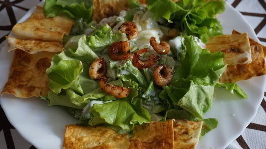 Рецепт цезаря с чипсами из лаваша