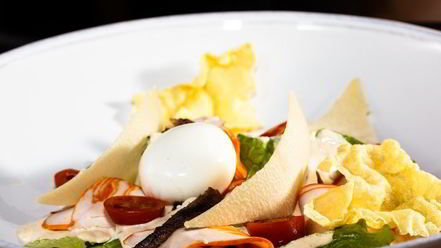 Рецепт утреннего цезаря с яйцом