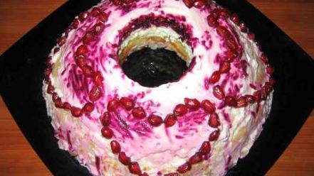 Рецепт слоеного салата гранатового браслет